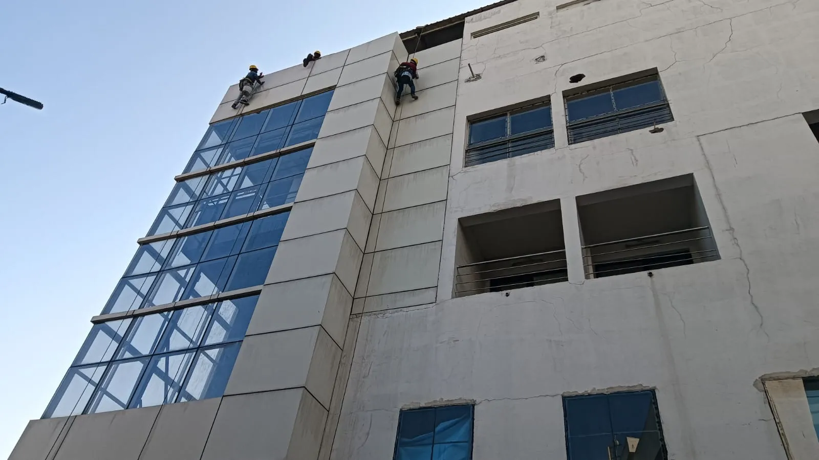 Facade Cleaning Services in Dongargarh